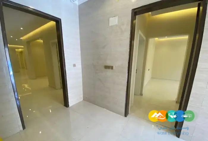 شقق علويه وارضيه للبيع