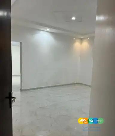 شقه للبيع دور ارضي حى بدر