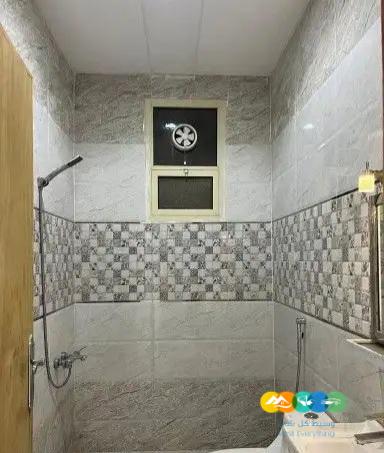 شقه للبيع دور ارضي حى بدر
