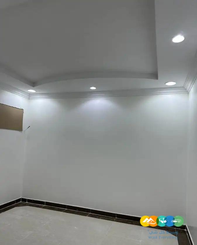 للايجار دور ارضي طويق المساحة 375