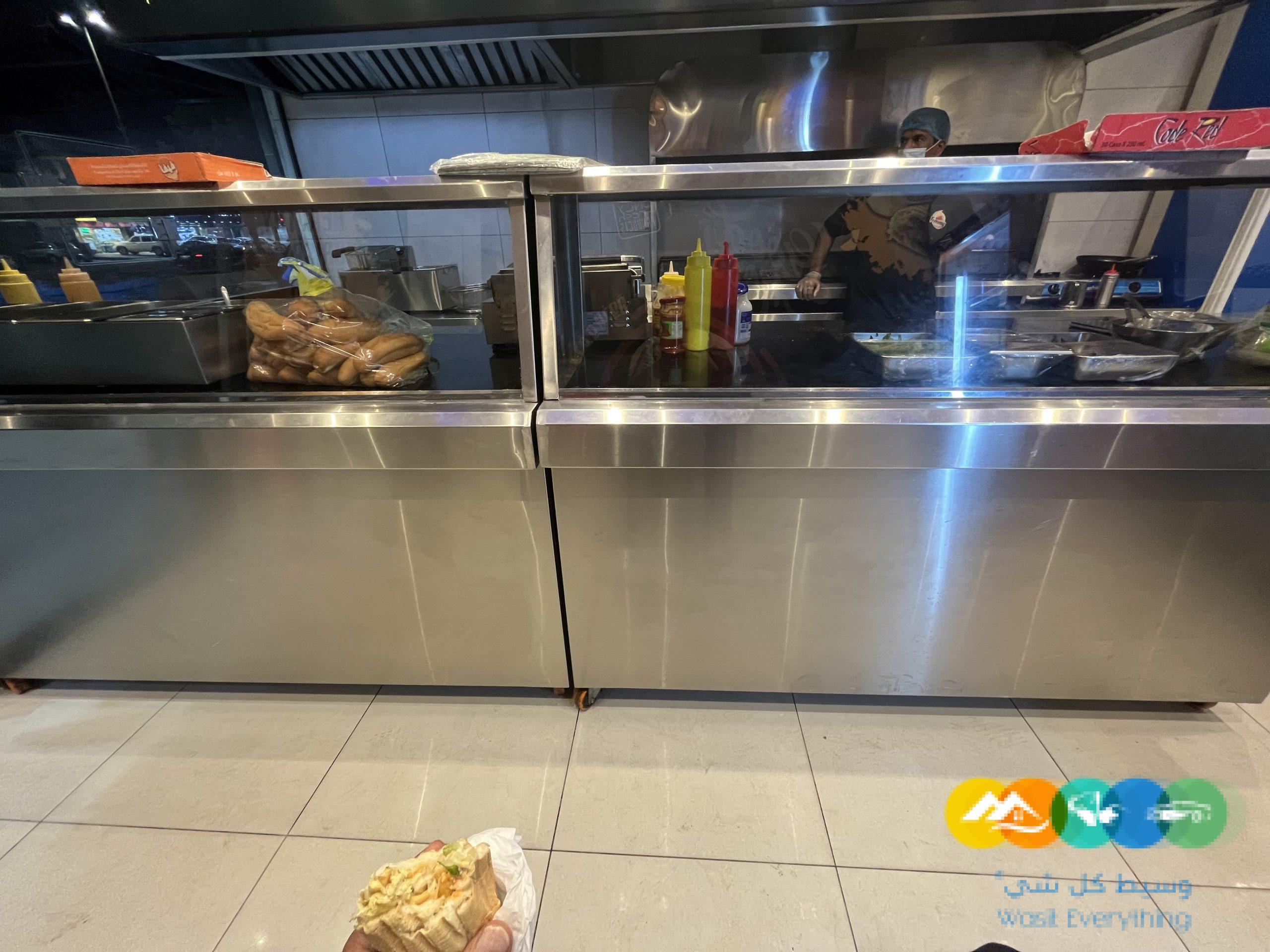 مطعم كباب وبوفيه للتقبيل