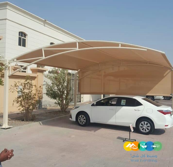 مظلة سيارات تركيبها لحماية سياراتك