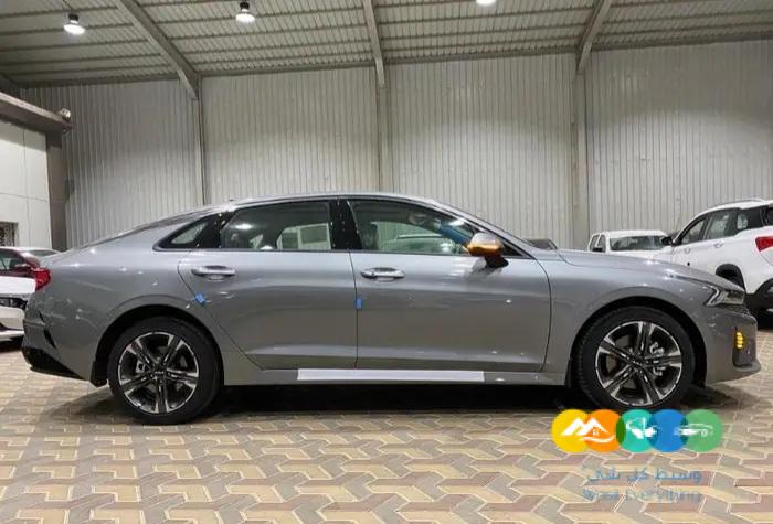 كيا K5 -2023- ستاندرد مطور ونص فل 103500