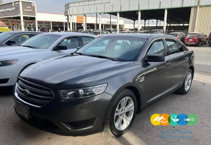 فورد تورس 2015 نظيف