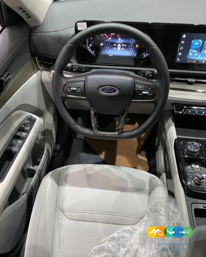 فورد تيريتورى تريند2023 فتحة سقف