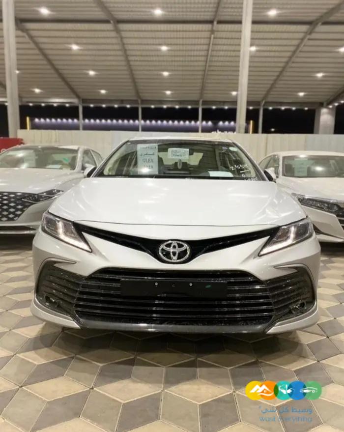 تويوتا كامري GLEX بنزين 2023