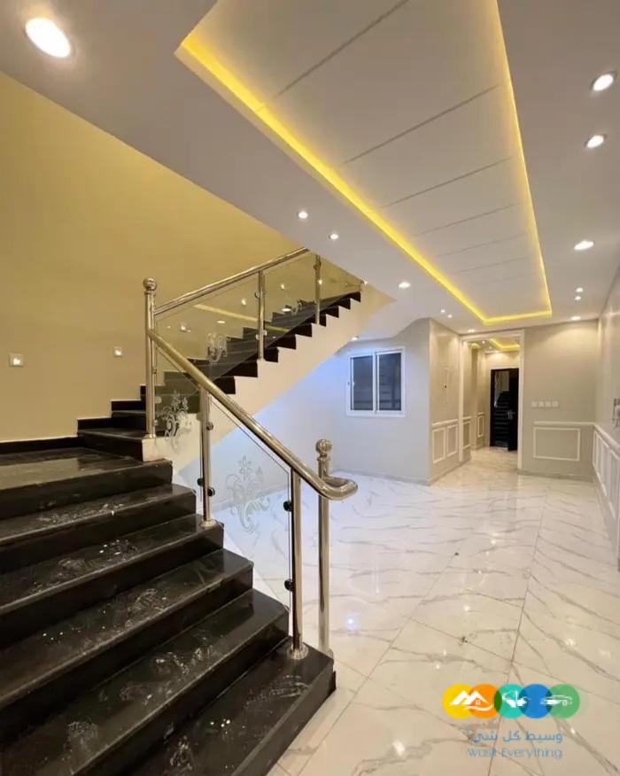 روف علوي بملحق شارع 30 بحي الموسى