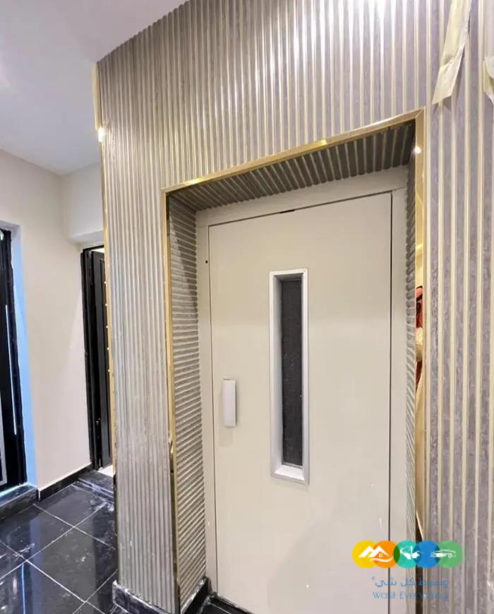 روف علوي بملحق شارع 30 بحي الموسى