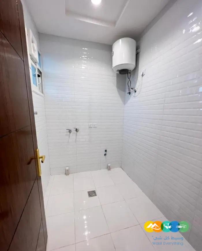 روف علوي بملحق شارع 30 بحي الموسى