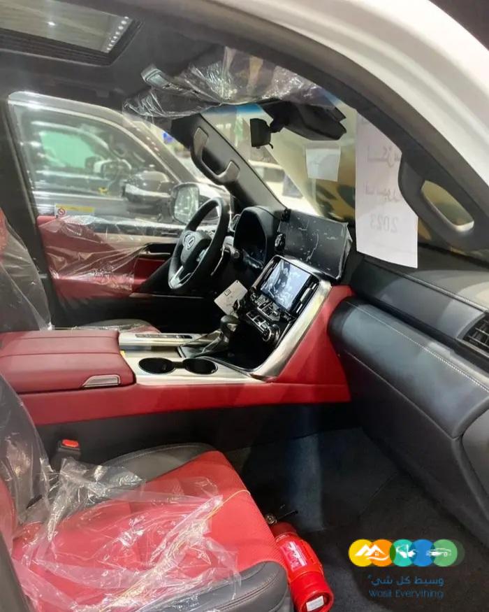 لكزس اف سبورت فطيمي موديل 2023