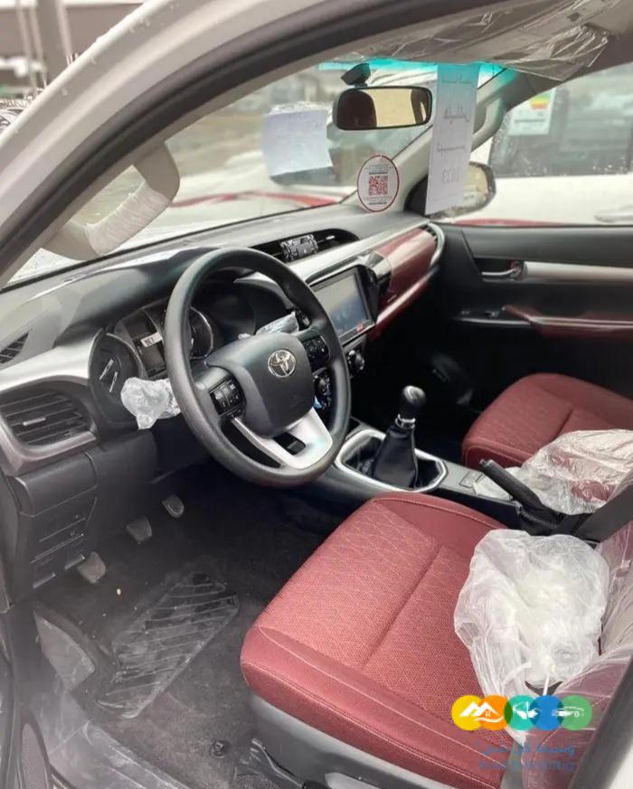 هايلكس غمارتين بنزين قير عادي SGLX م 2023