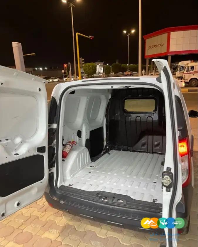 رينو دوكر فان 2017