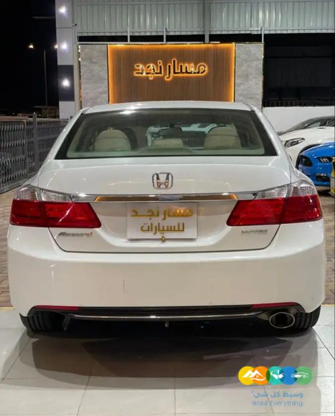 هوندا اكورد موديل 2013 ستاندر (( تم البيع))