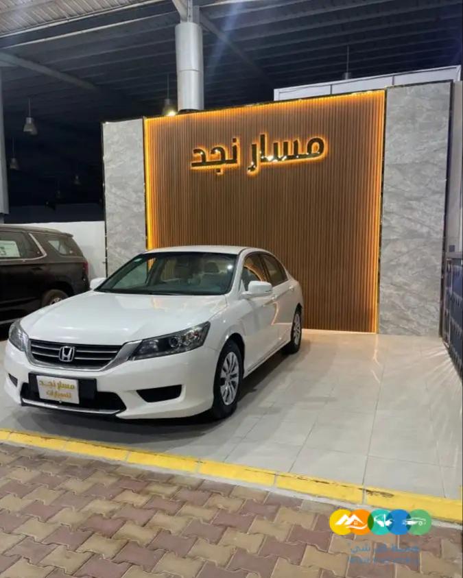 هوندا اكورد موديل 2013 ستاندر (( تم البيع))