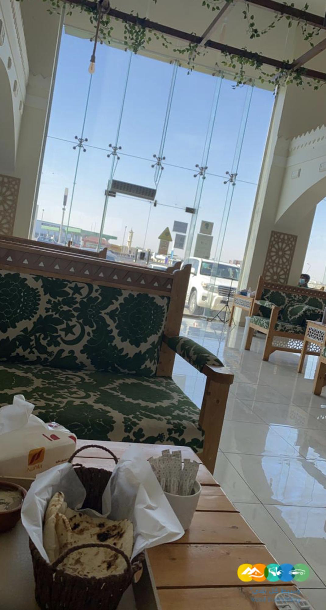 للتقبيل ديوانية شعبيه ومطعم