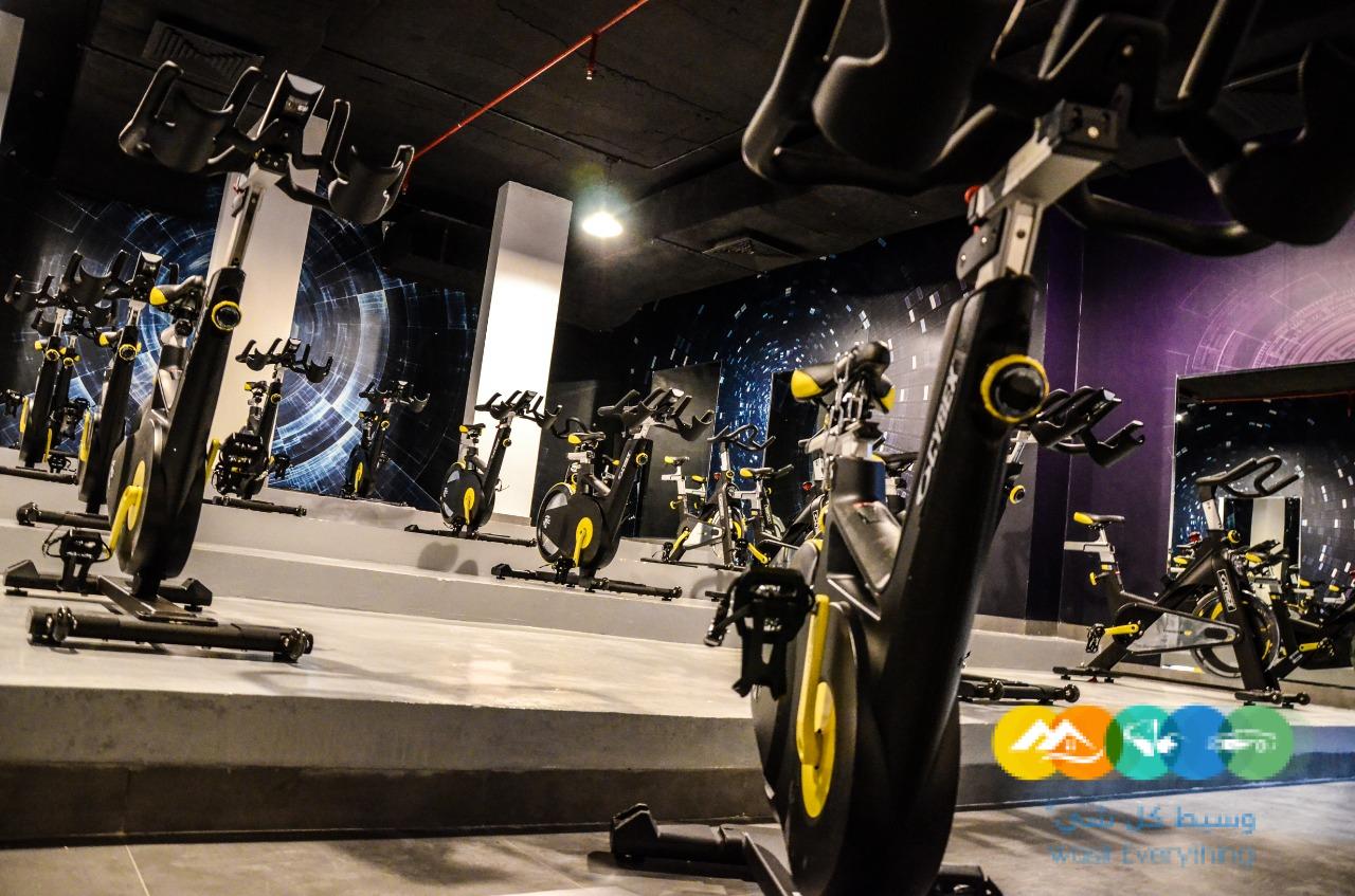 للتقبيل مركز رياضي للنساء والأطفال وكوفي شوب وصالون