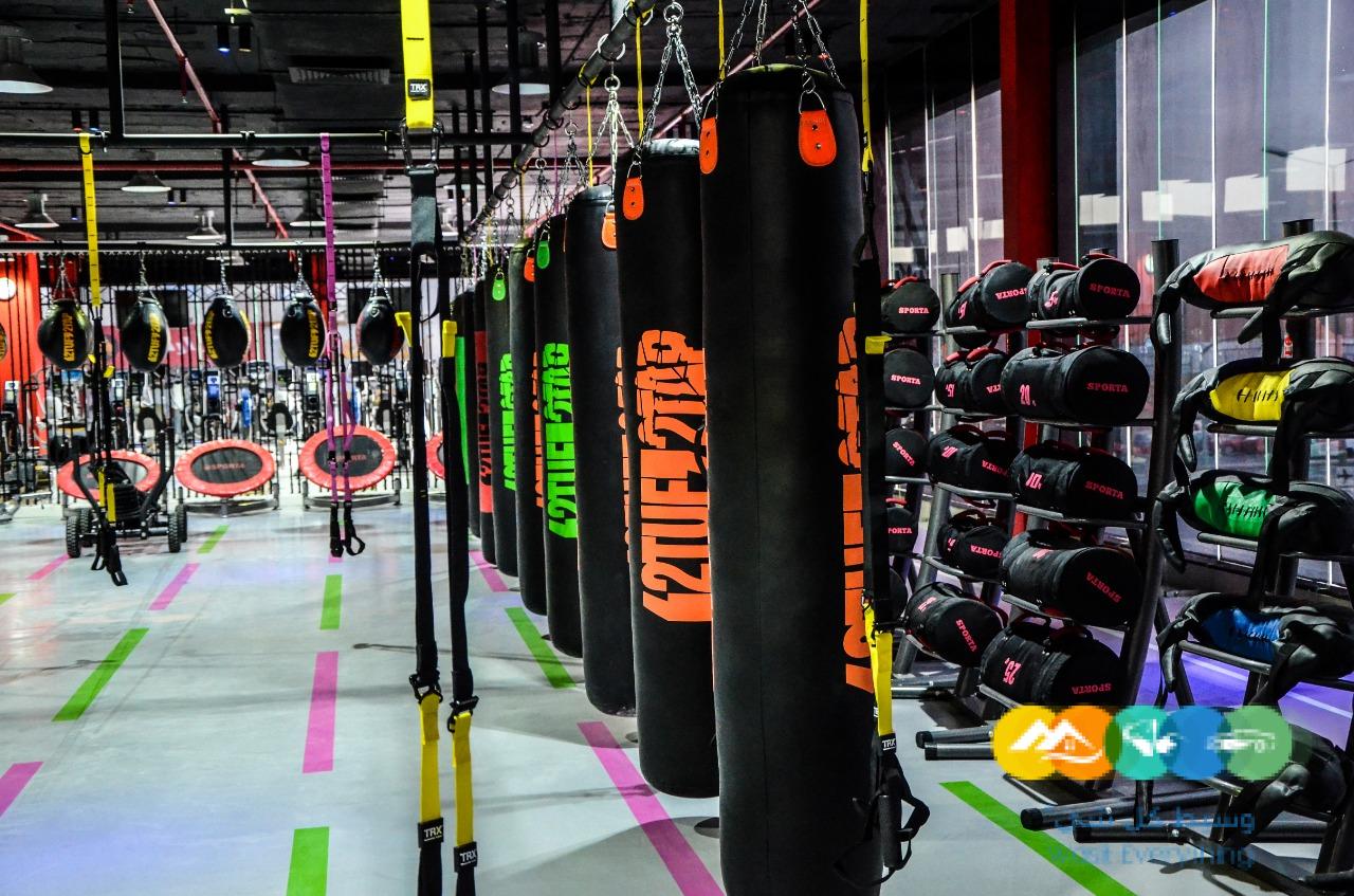 للتقبيل مركز رياضي للنساء والأطفال وكوفي شوب وصالون