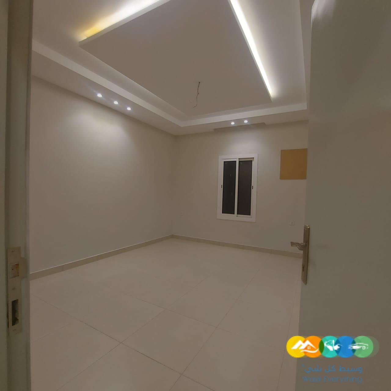 شقه فاخره للبيع بجده من المالك وبسعر مناسب