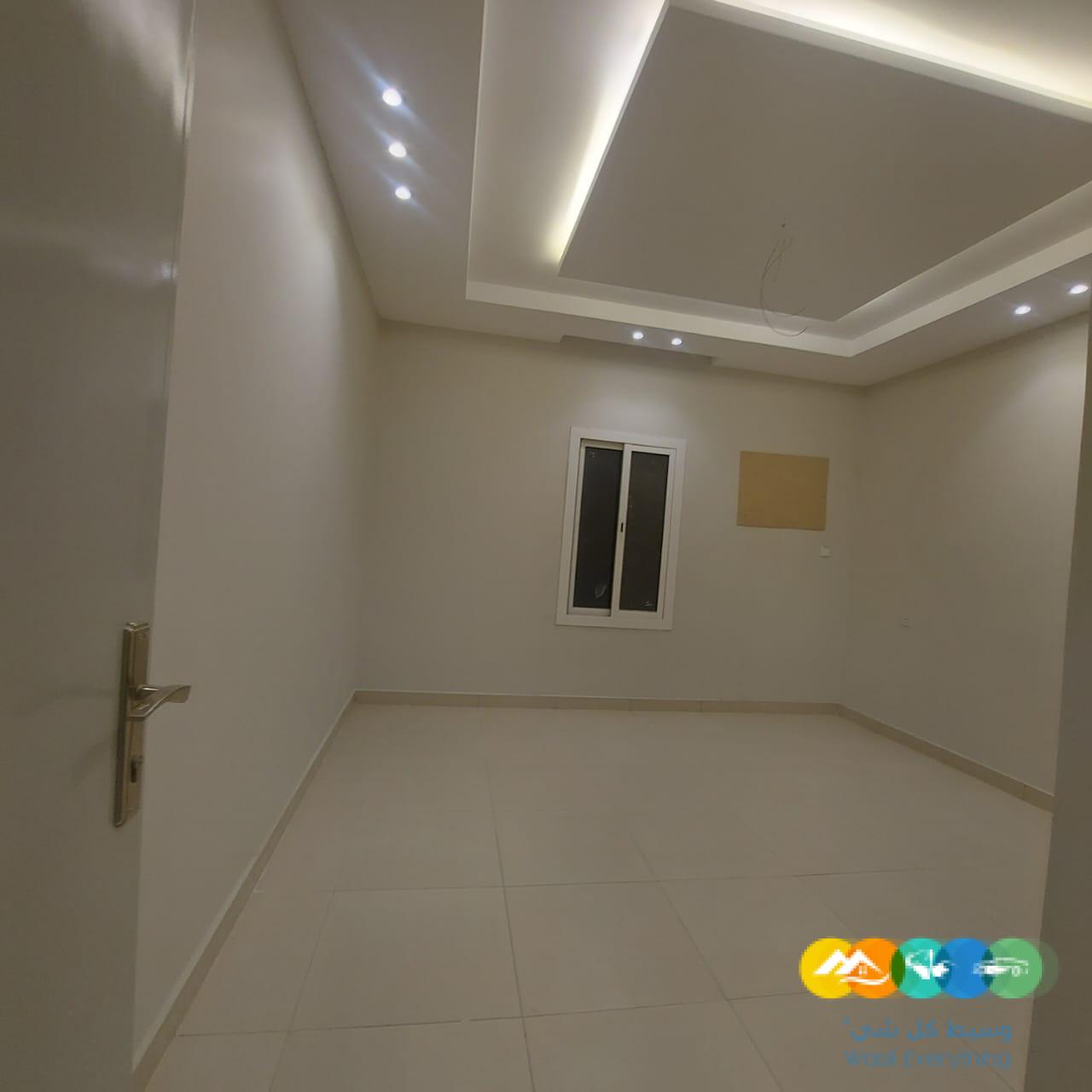 شقه فاخره للبيع بجده من المالك وبسعر مناسب