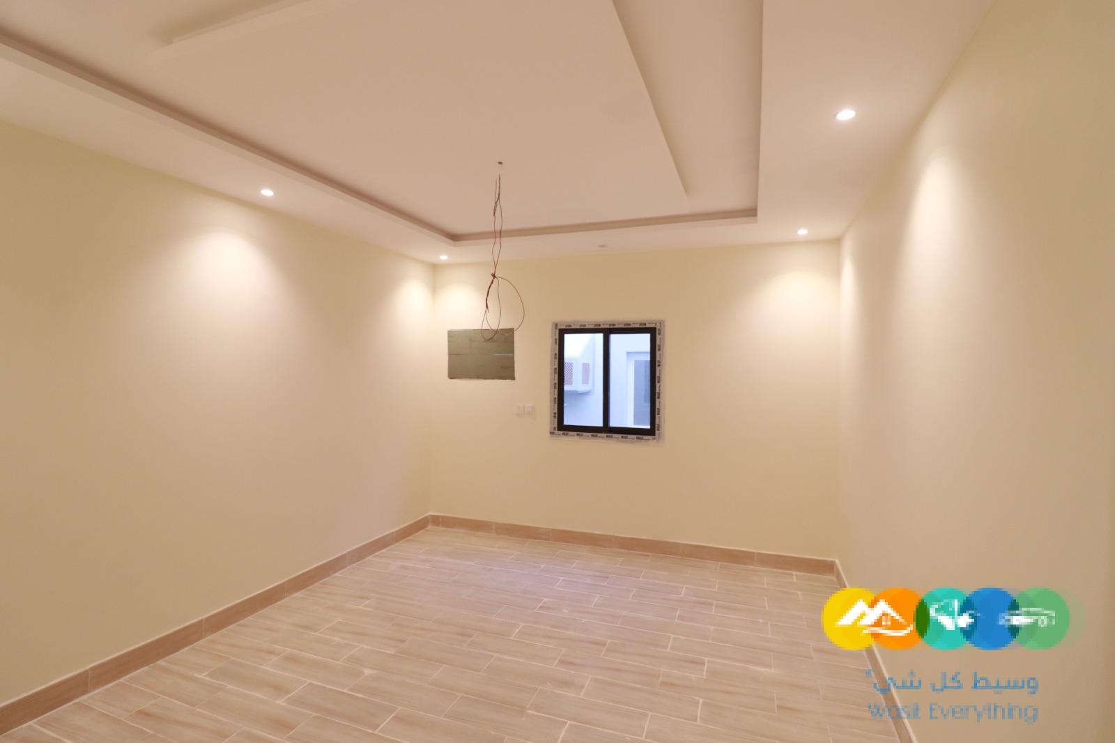 ملحق روف فاخرة 5غرف مع السطح للبيع بسعر منافس