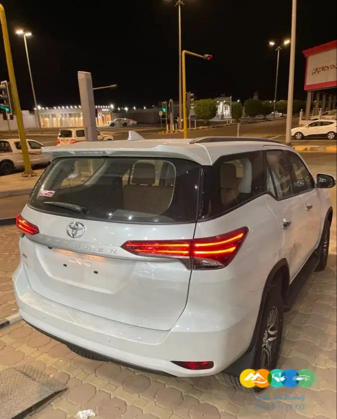 تويوتا فورتشينر ديزل GX2 2023 مكينه 2400