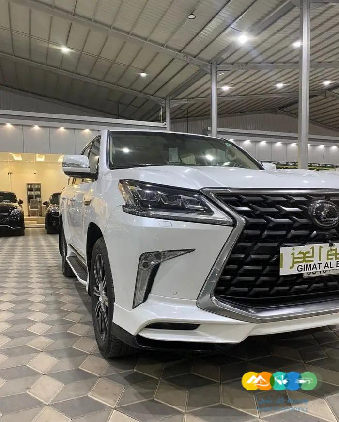 لكزس 2021 بريمي مالك اول