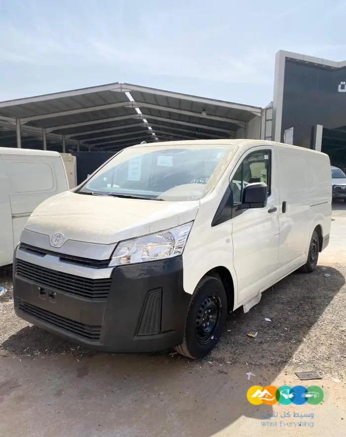 تويوتا باص هايس بضاعه سقف عادي 2023