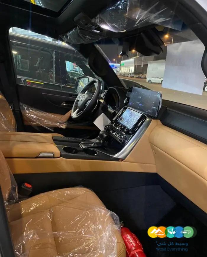 لكزس BB LX 600 فطيمي ابيض داخل جملي 2022