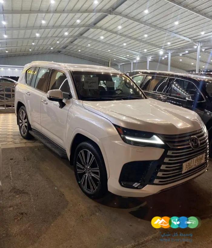 لكزس BB LX 600 فطيمي ابيض داخل جملي 2022