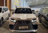 لكزس BB LX 600 فطيمي ابيض داخل جملي 2022