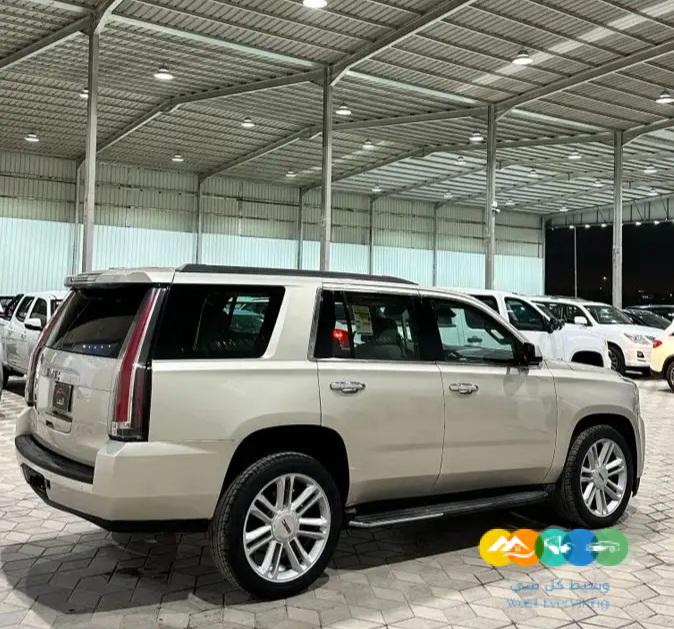 جي ام سي يوكن 2015 (( تم البيع ))