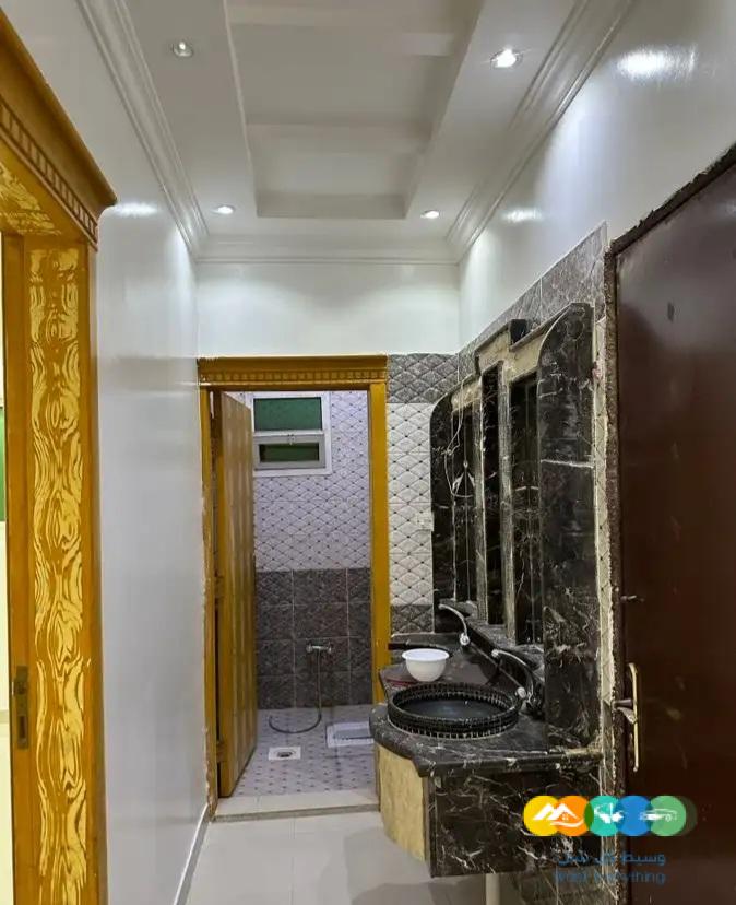 شقه بحي طويق مكونة من 4 غرف وصالة