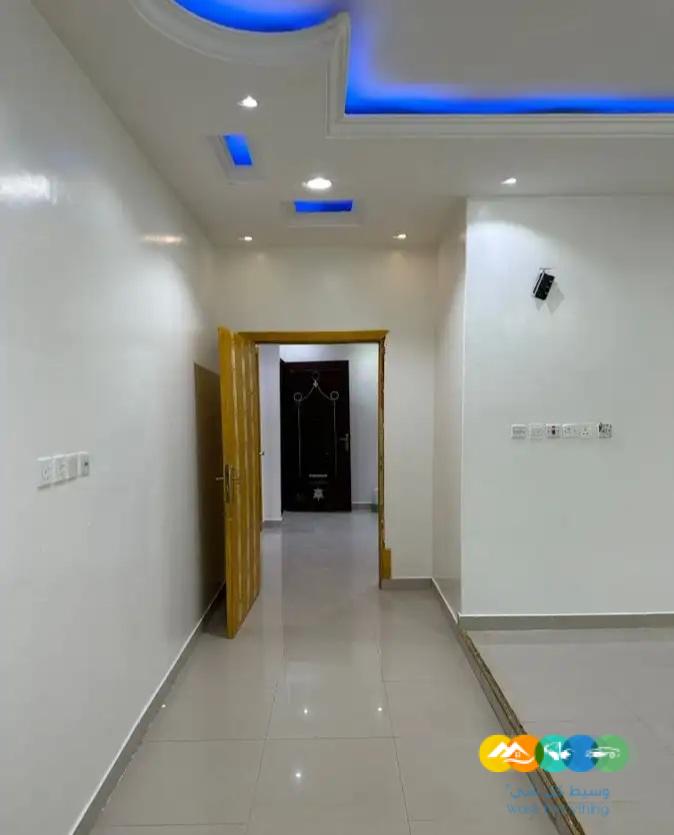 شقه بحي طويق مكونة من 4 غرف وصالة