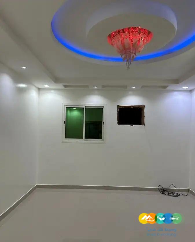 شقه بحي طويق مكونة من 4 غرف وصالة