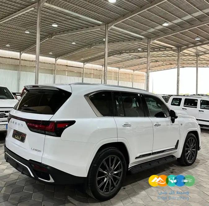 لكزس LX600 اف سبورت فل كامل (( تم البيع ))
