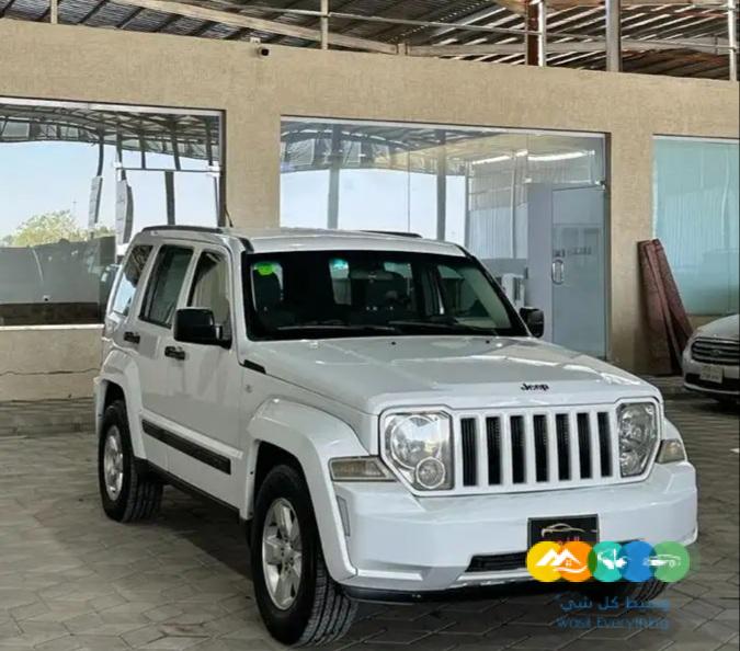 جيب شروكي -2012- فل كامل (( تم البيع))