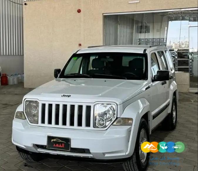 جيب شروكي -2012- فل كامل (( تم البيع))