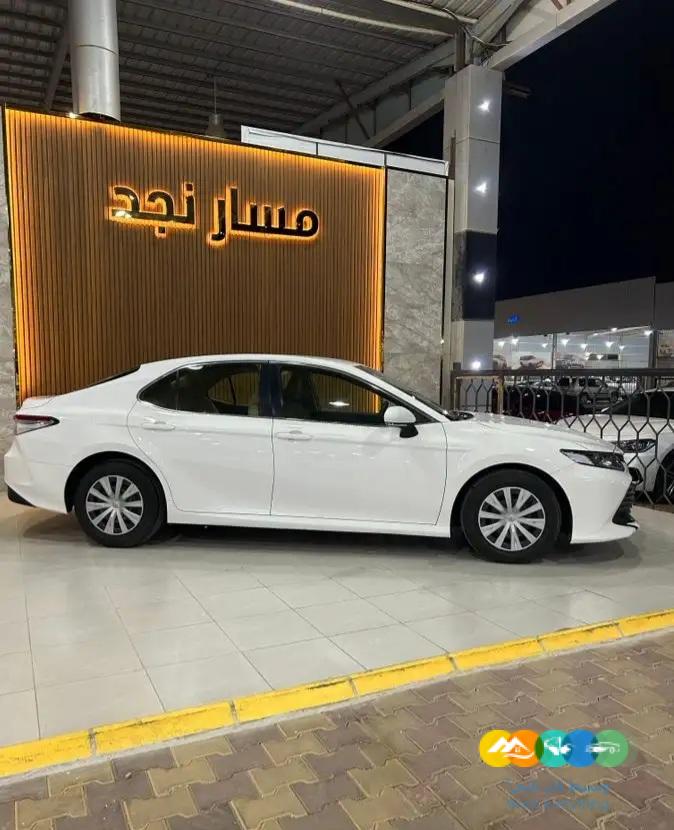كامري LE موديل 2019 (( مباعة ))