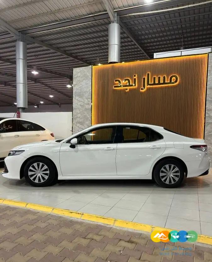 كامري LE موديل 2019 (( مباعة ))