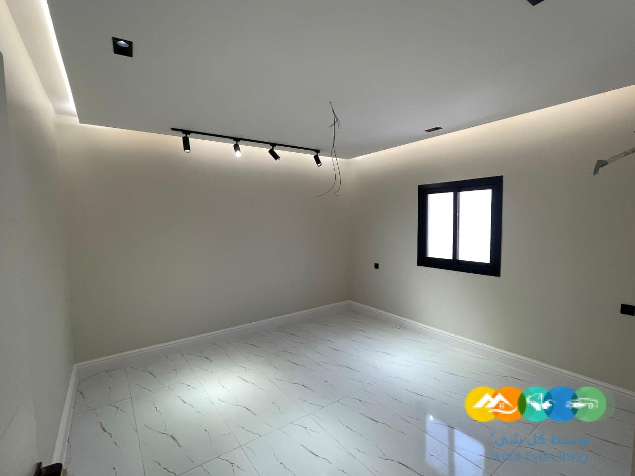 شقه فاخره للبيع بجده 4غرف حي السلامه