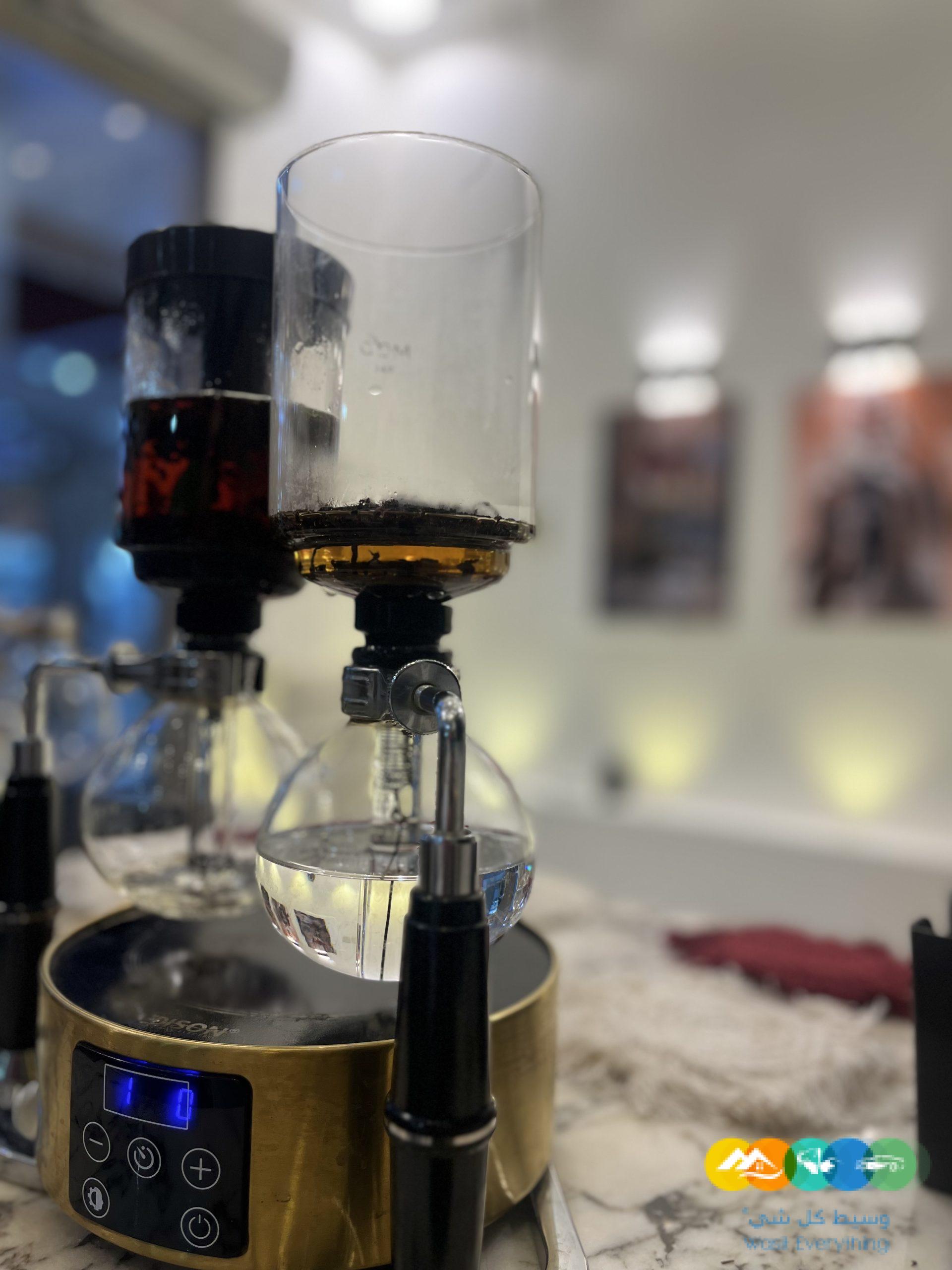 ‏محل جذور الشيء للمشروبات المختصة بشاي المقطر