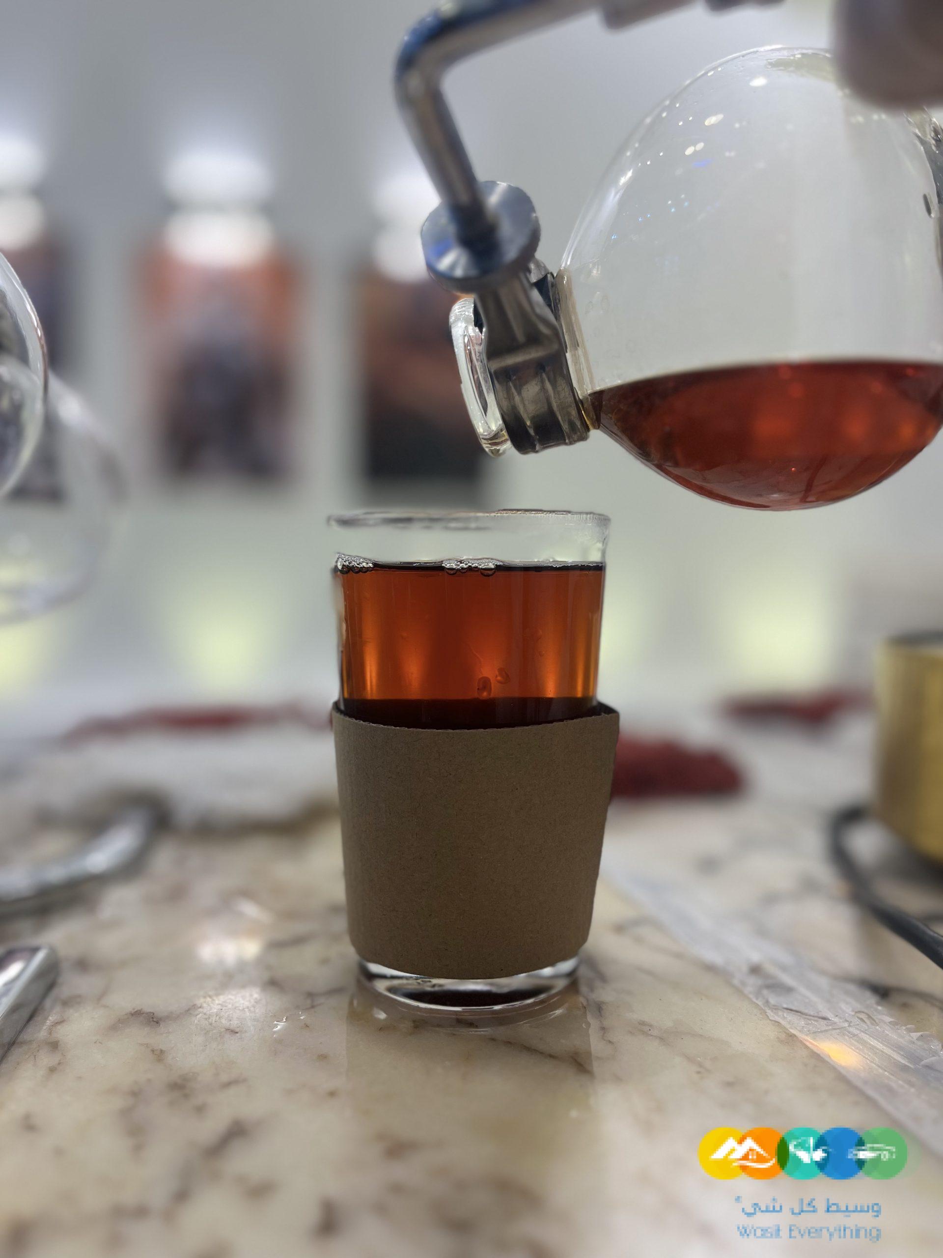 ‏محل جذور الشيء للمشروبات المختصة بشاي المقطر