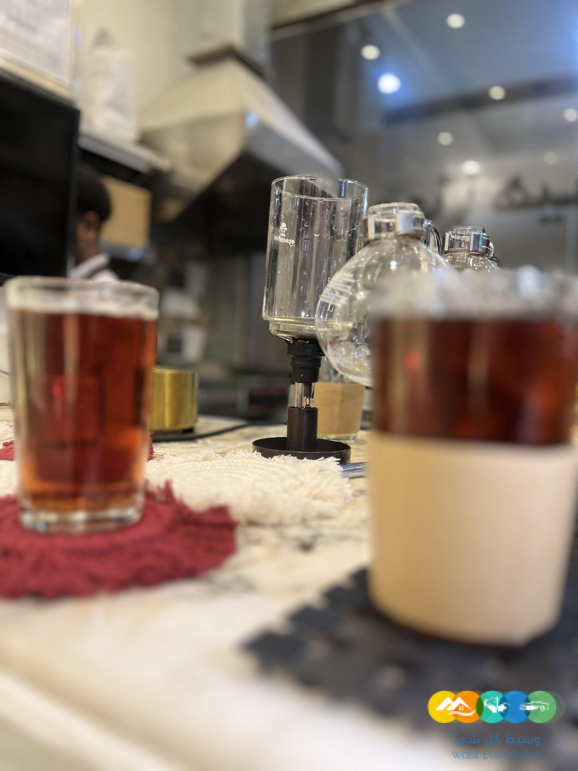 ‏محل جذور الشيء للمشروبات المختصة بشاي المقطر