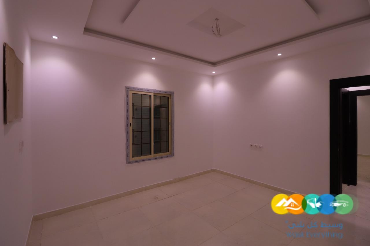 شقه فاخره للبيع بجده من المالك وبسعر مناسب