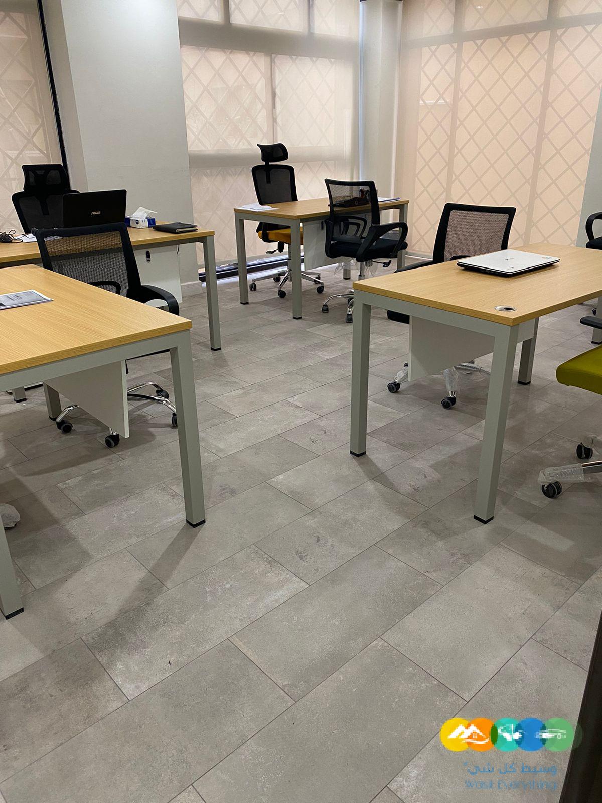 مكاتب ومساحات عمل مشتركة