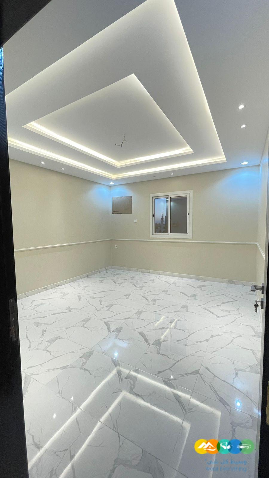 شقه خمس غرف نص دور ي السلامة للتمليك