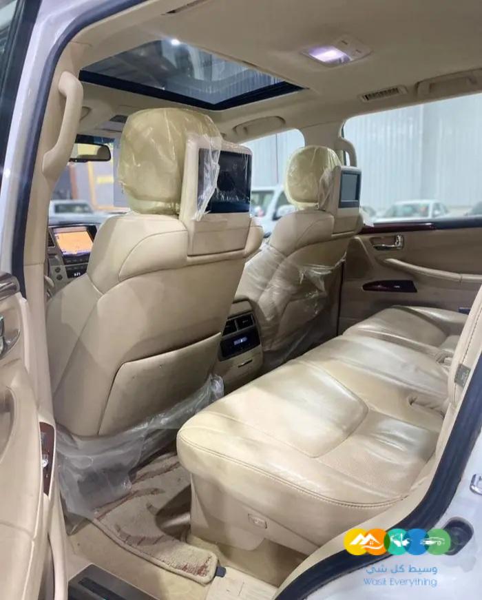 لكزس 2015 بريمي موتر وكالة