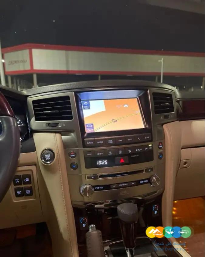 لكزس LX570 2013 بحالة الوكاله ( مباع )