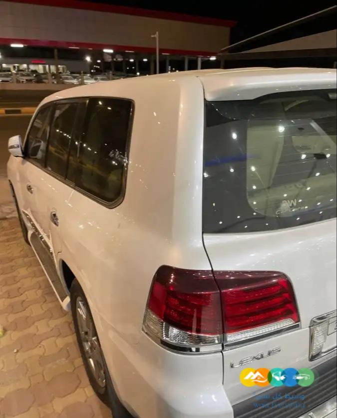 لكزس LX570 2013 بحالة الوكاله ( مباع )