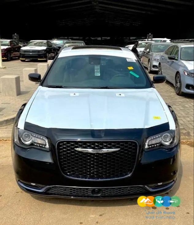 كرايزلر 300 S م 2022 فل كامل سعودي